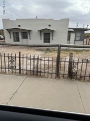 660 Mauer Road, El Paso, TX 79915