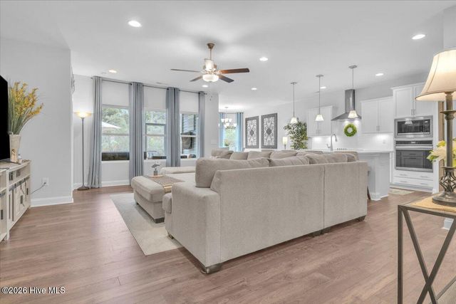 1632 E New Carraway Place SE, Bolivia, NC 28422