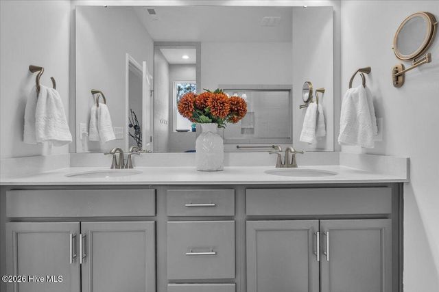 1632 E New Carraway Place SE, Bolivia, NC 28422