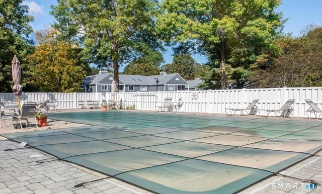 211 Windgate Circle B, Monroe, CT 06468