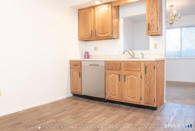 211 Windgate Circle B, Monroe, CT 06468