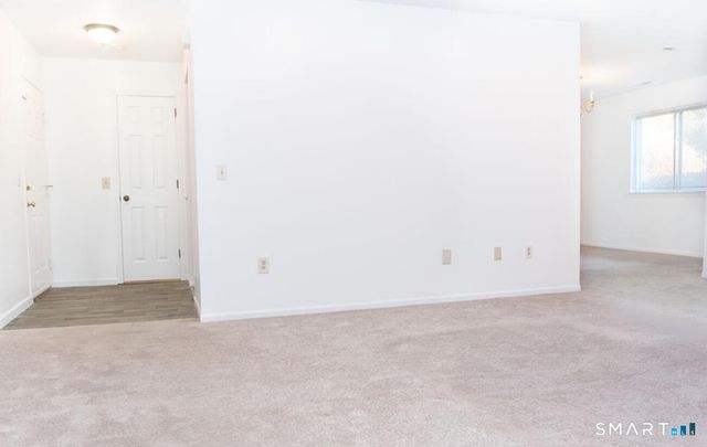 211 Windgate Circle B, Monroe, CT 06468