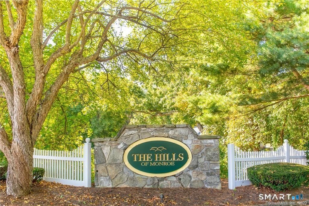 211 Windgate Circle B, Monroe, CT 06468