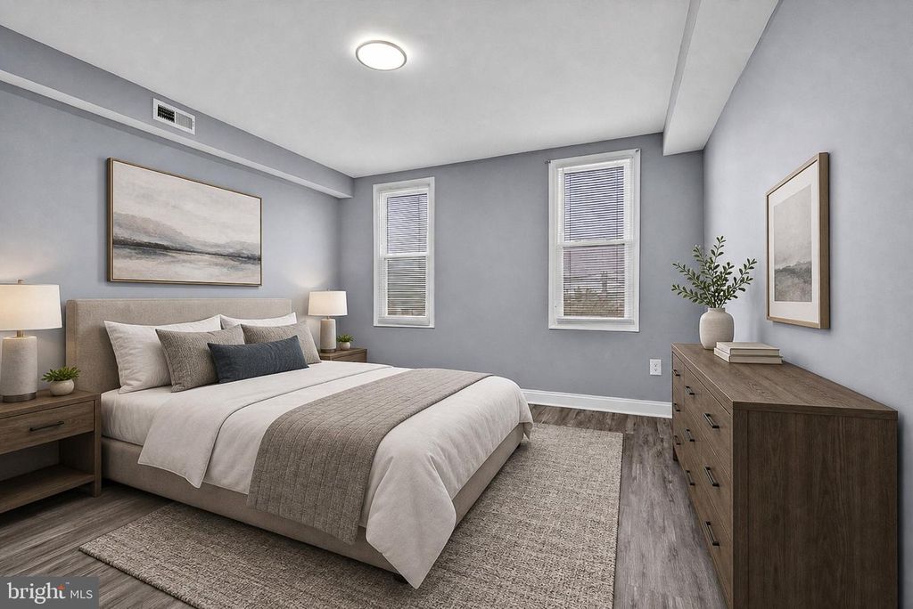 Image 12 of property listing at 4711 PENNINGTON AVE, Baltimore, MD 21226