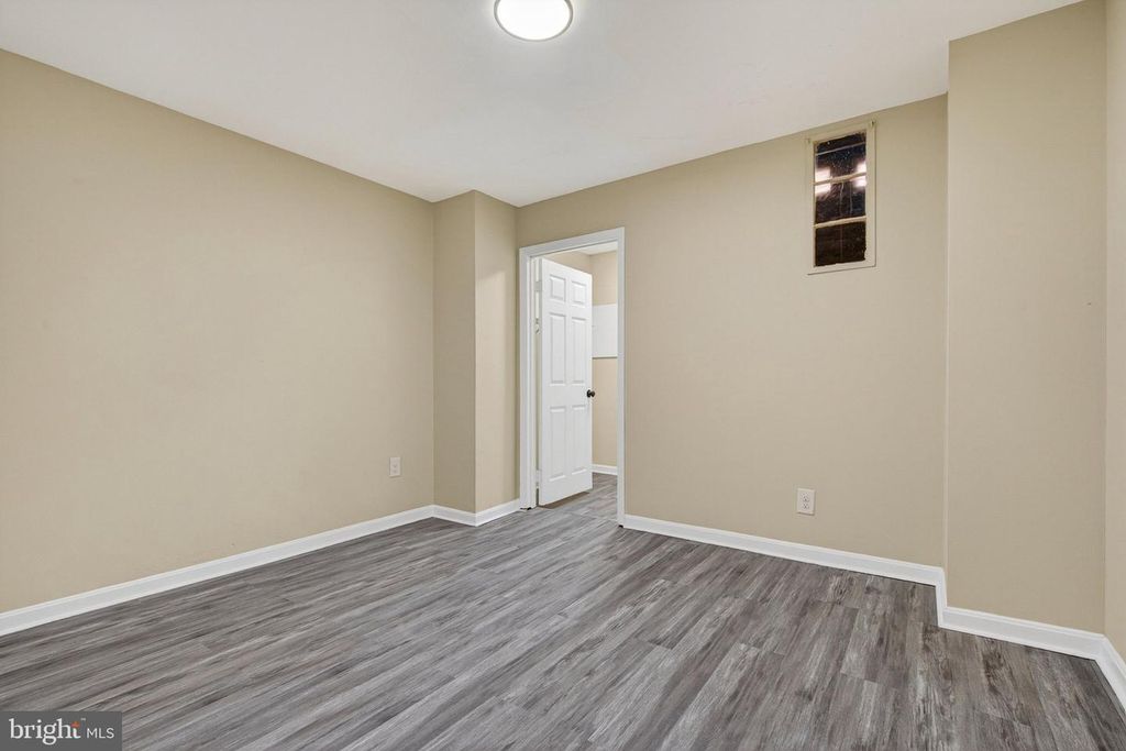 Image 26 of property listing at 4711 PENNINGTON AVE, Baltimore, MD 21226