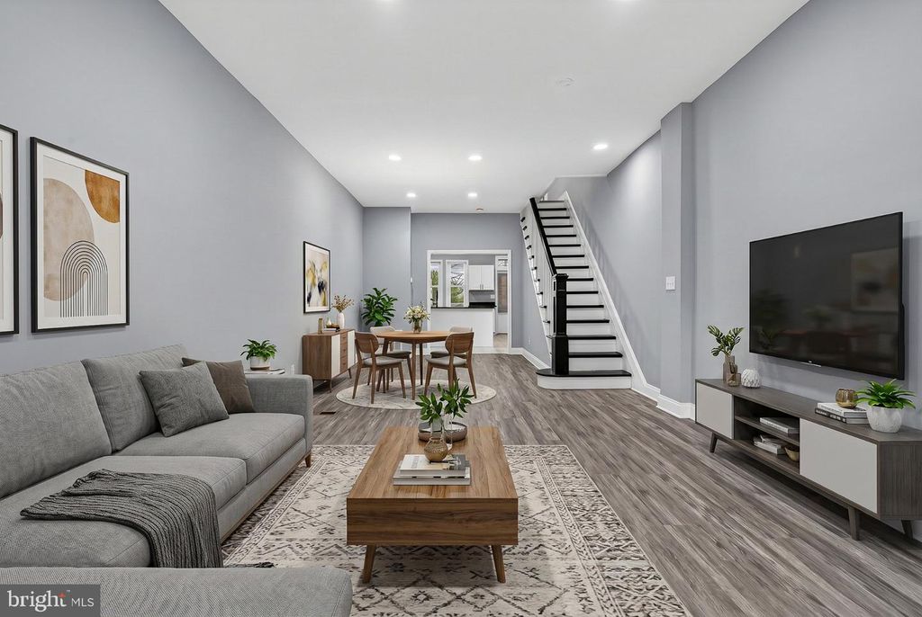 Image 6 of property listing at 4711 PENNINGTON AVE, Baltimore, MD 21226