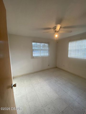 1502 Tuscaloosa Avenue, Holly Hill, FL 32117