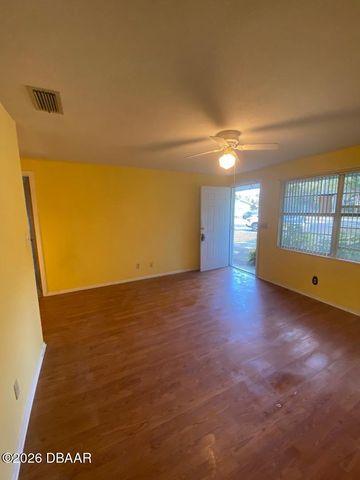 1502 Tuscaloosa Avenue, Holly Hill, FL 32117