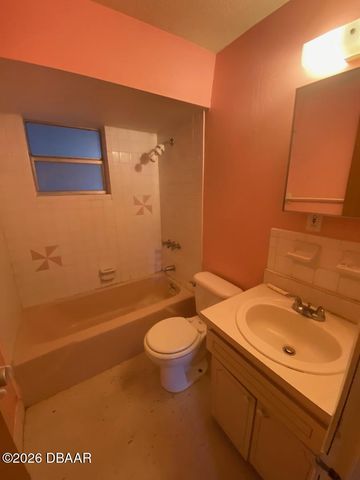 1502 Tuscaloosa Avenue, Holly Hill, FL 32117