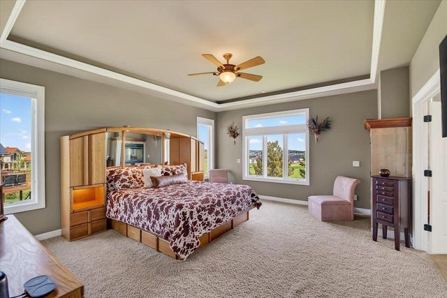 1053 Winged Foot Drive, Oregon, WI 53575