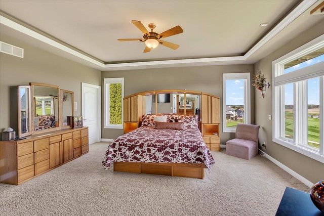 1053 Winged Foot Drive, Oregon, WI 53575
