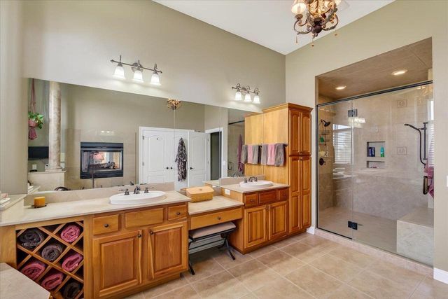 1053 Winged Foot Drive, Oregon, WI 53575