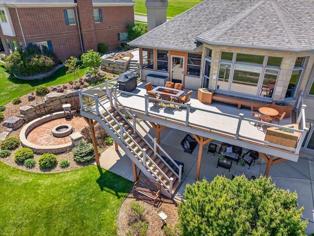 1053 Winged Foot Drive, Oregon, WI 53575