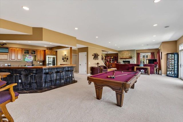1053 Winged Foot Drive, Oregon, WI 53575