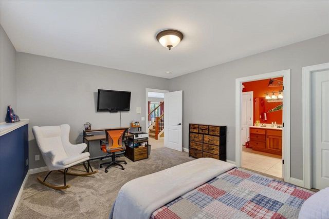 1053 Winged Foot Drive, Oregon, WI 53575