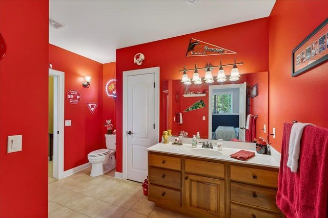 1053 Winged Foot Drive, Oregon, WI 53575