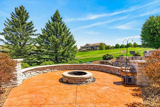 1053 Winged Foot Drive, Oregon, WI 53575