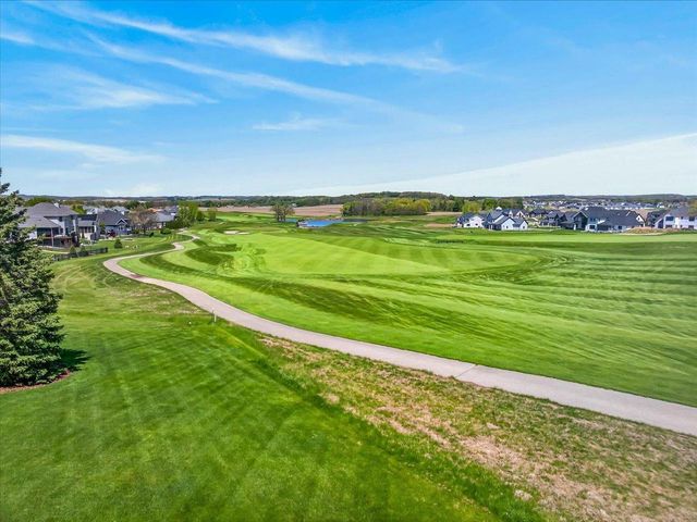 1053 Winged Foot Drive, Oregon, WI 53575