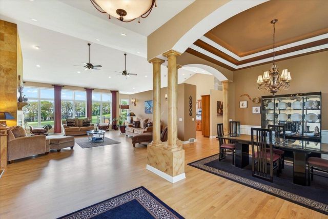 1053 Winged Foot Drive, Oregon, WI 53575