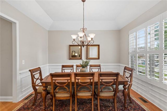 329 Northbrooke Lane, Woodstock, GA 30188