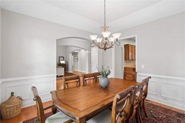 329 Northbrooke Lane, Woodstock, GA 30188