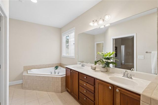 329 Northbrooke Lane, Woodstock, GA 30188