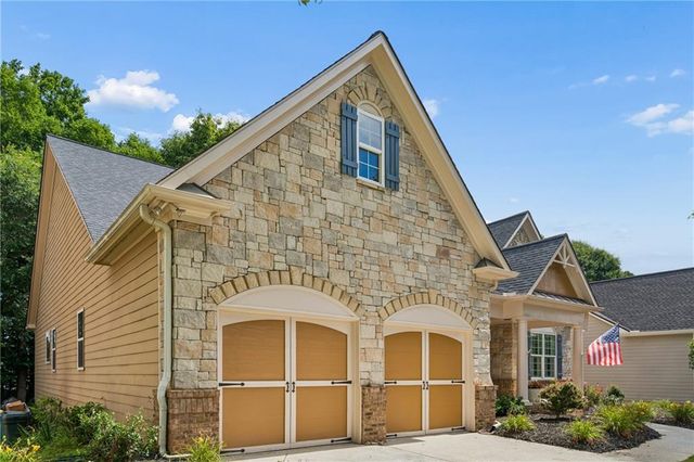 329 Northbrooke Lane, Woodstock, GA 30188