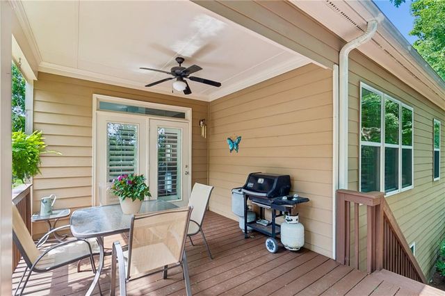 329 Northbrooke Lane, Woodstock, GA 30188