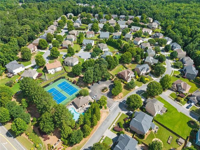 329 Northbrooke Lane, Woodstock, GA 30188