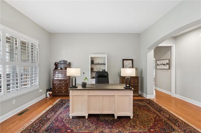 329 Northbrooke Lane, Woodstock, GA 30188