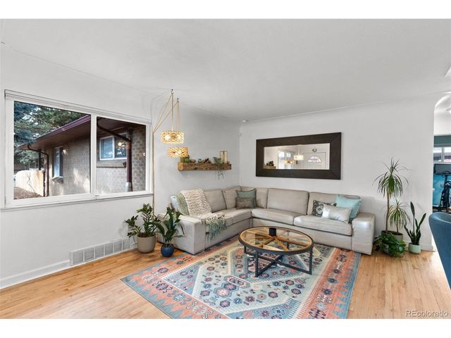 3690 Grape St, Denver, CO 80207