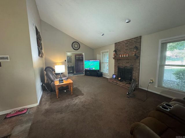 13 W Rockwood Drive, Conway, AR 72034