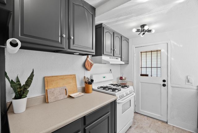 1902 88th Avenue, Oakland, CA 94621