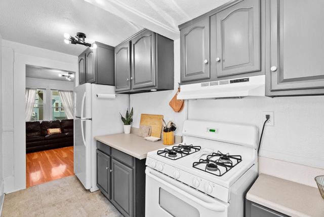 1902 88th Avenue, Oakland, CA 94621