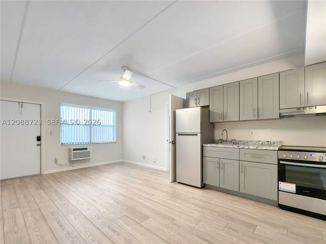3211 SW 44th St 108, Dania Beach, FL 33312