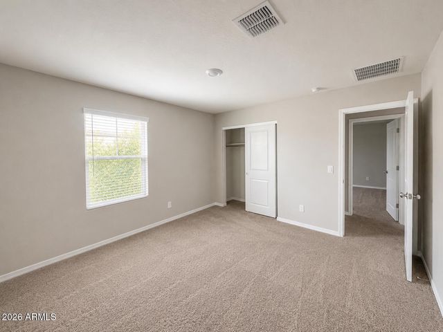 8247 W ILLINI Street, Phoenix, AZ 85043