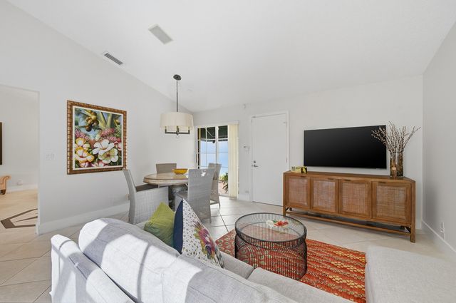 6370 Las Flores Drive, Boca Raton, FL 33433