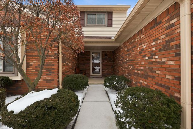 42474 Cannon Drive, Sterling Heights, MI 48313