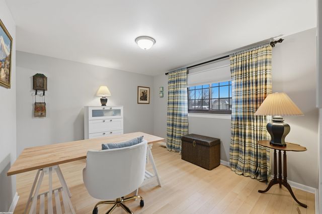 42474 Cannon Drive, Sterling Heights, MI 48313