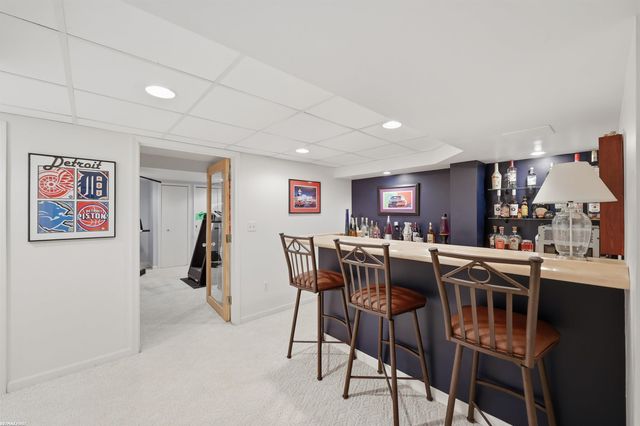 42474 Cannon Drive, Sterling Heights, MI 48313