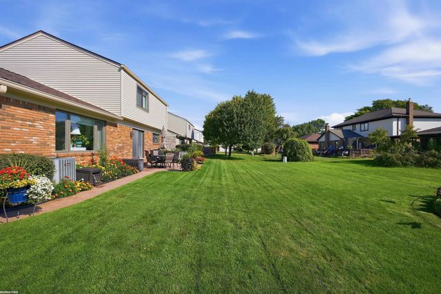 42474 Cannon Drive, Sterling Heights, MI 48313