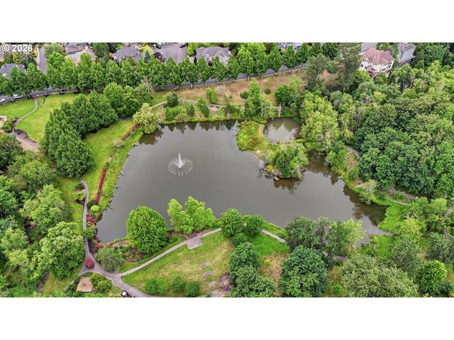 1712 Nw CAXTON Ct, Portland, OR 97229