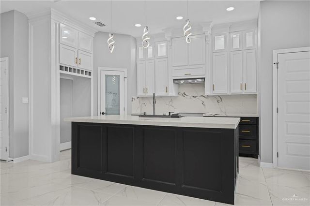 2108 Blue Sky Drive, Weslaco, TX 78599