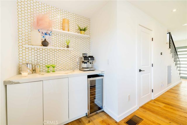 4300 Camello Road, Woodland Hills, CA 91364