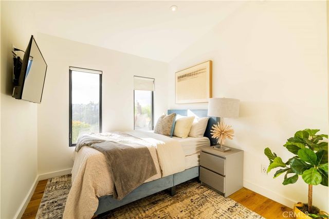 4300 Camello Road, Woodland Hills, CA 91364