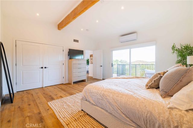 4300 Camello Road, Woodland Hills, CA 91364