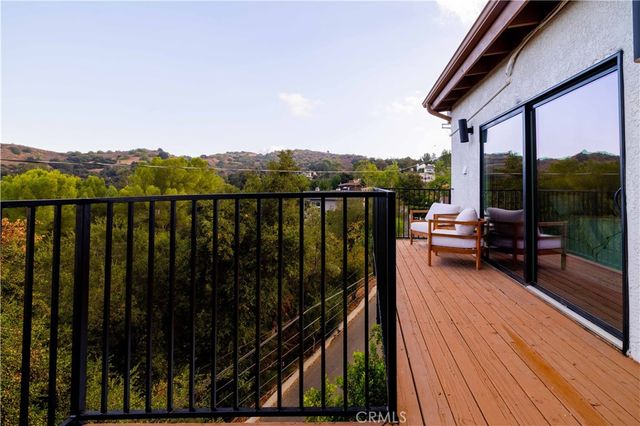 4300 Camello Road, Woodland Hills, CA 91364