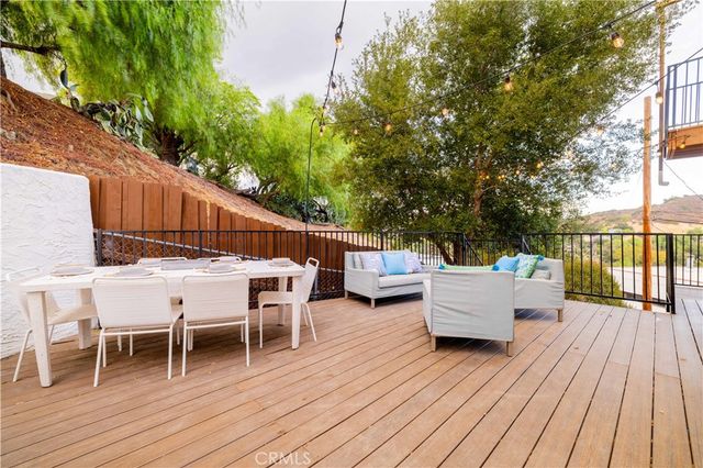 4300 Camello Road, Woodland Hills, CA 91364