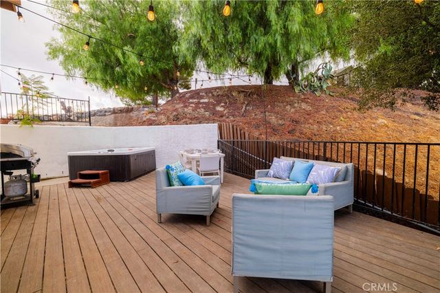 4300 Camello Road, Woodland Hills, CA 91364