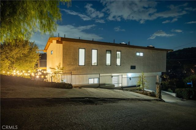 4300 Camello Road, Woodland Hills, CA 91364
